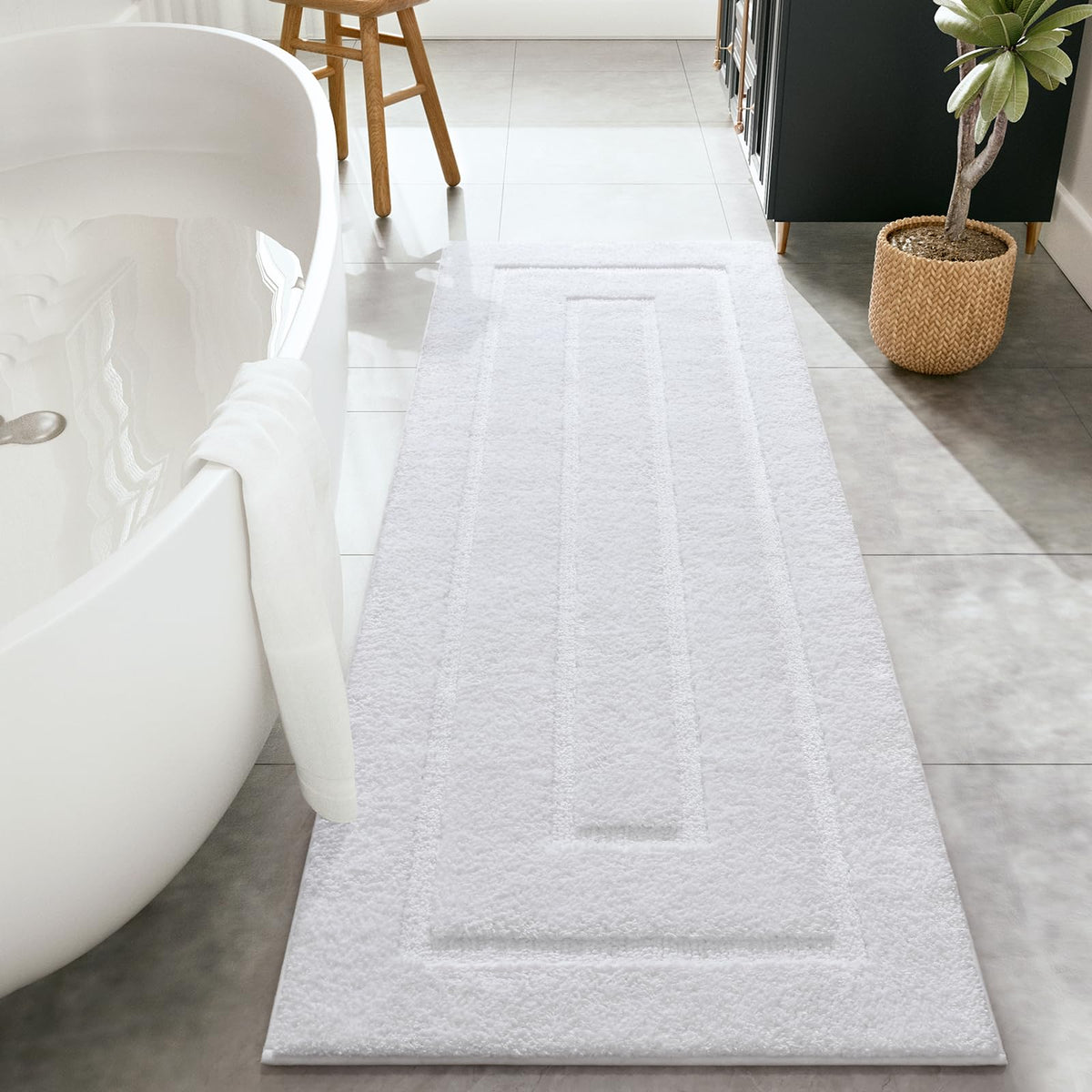 HOMORE Black Bathroom Rug 24x60 Inch Soft Absorbent Bathroom Runner Rug