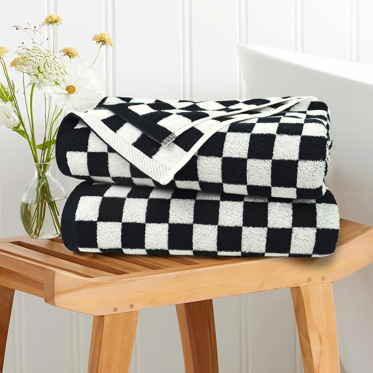 Jacquotha Black and White Checkered Cotton Bath Towels Set of 2