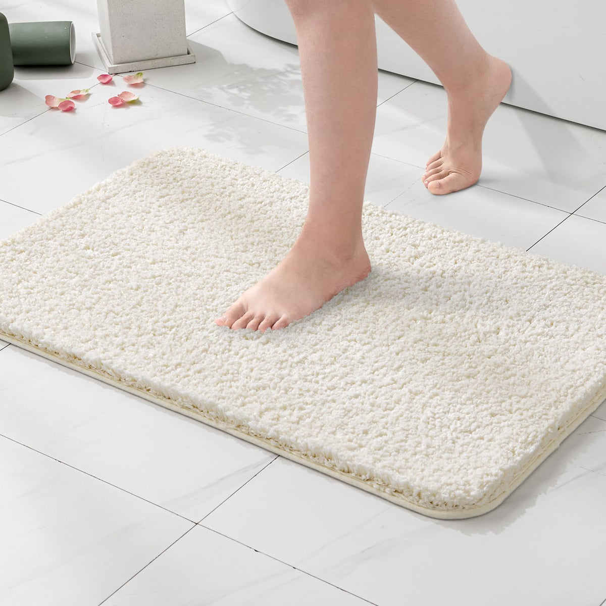 MIULEE Dark Purple Bathroom Rugs Soft Small Microfiber Bath Mat 16x24 Inch