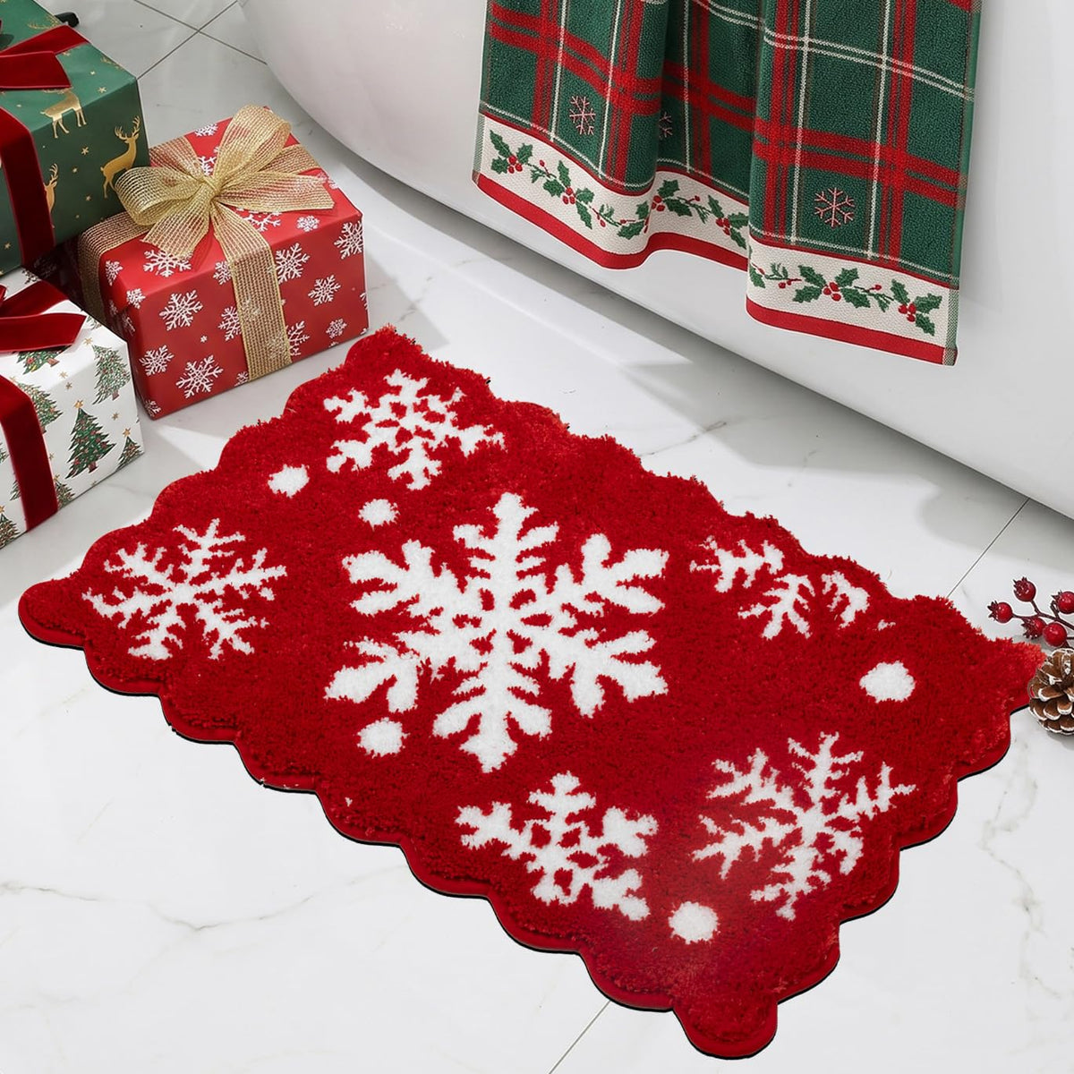 ORTIGIA Cute Green Scalloped Bath Mat, Fun Plush Microfiber Scallop Bathroom Rugs Non Slip Washable Quick Dry Absorbent, Bathmat Bath Rug Carpet for Shower Stall Vanities Kitchen Floor Entrance, 20x32