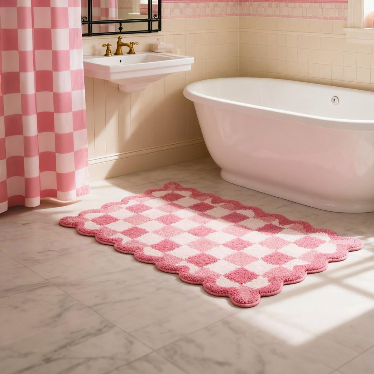 ORTIGIA Cute Green Scalloped Bath Mat, Fun Plush Microfiber Scallop Bathroom Rugs Non Slip Washable Quick Dry Absorbent, Bathmat Bath Rug Carpet for Shower Stall Vanities Kitchen Floor Entrance, 20x32