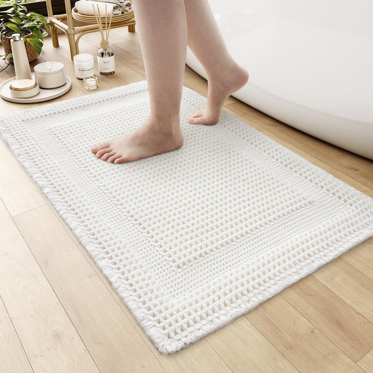 AMOAMI Waffle Bath Mat, Absorbent Bathroom Rugs Non Slip 24''x36'' Beige