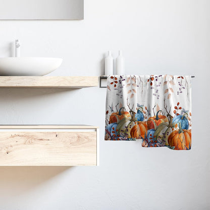 Miaoquhe Fall Pumpkin Hand Towels Set of 2 14x28 Inch Autumn Thanksgiving Harvest Fingertip Towels Absorbent Fall Leaves Bathroom Towel Fall Face Towels for Home Kitchen SPA Gym Seasonal Decoration