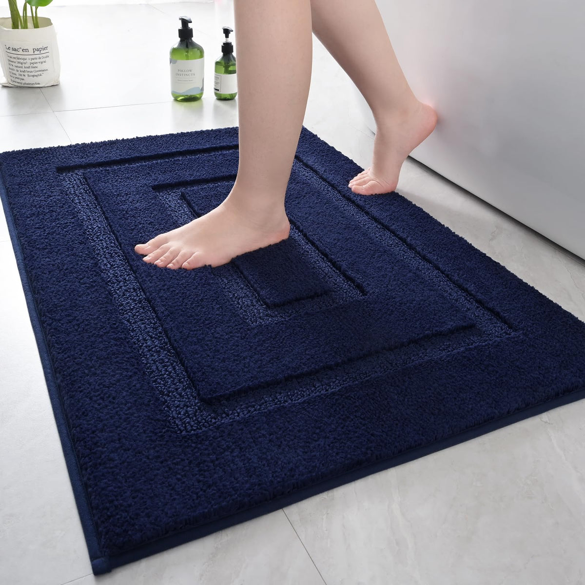 HOMORE Black Bathroom Rug 24x60 Inch Soft Absorbent Bathroom Runner Rug