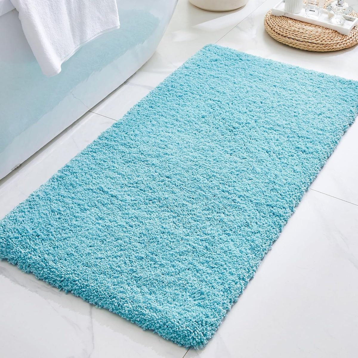 ILANGO Bathroom Rugs 24" × 17", Extra Soft Absorbent Microfiber Bath Rugs