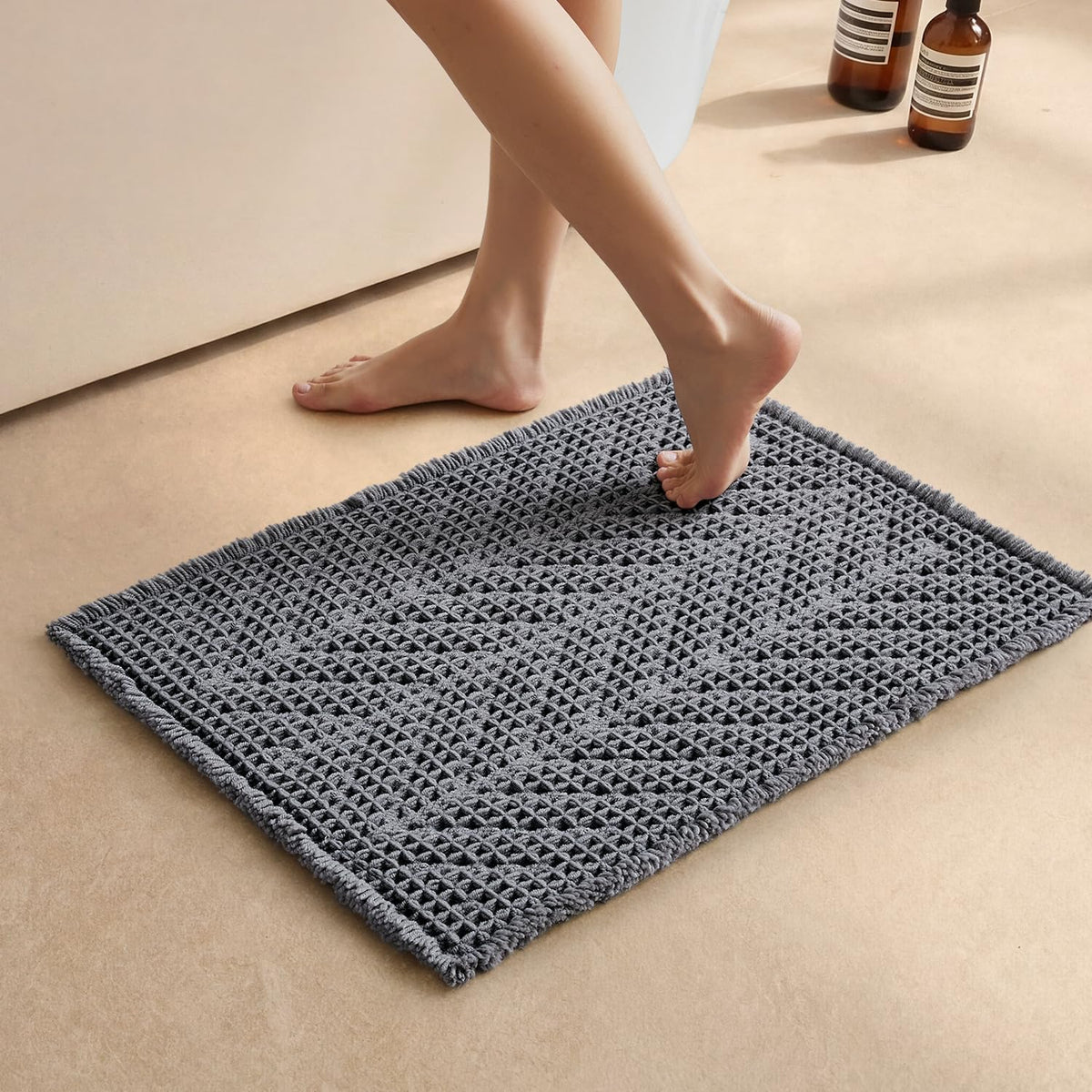 Sunfly Boho Bathroom Rug, Herringbone Waffle Bath Mat Non-Slip Washable Super Absorbent Quick Dry, Farmhouse Bath Mat for Bathroom Floor Decor 20"*30" Khaki