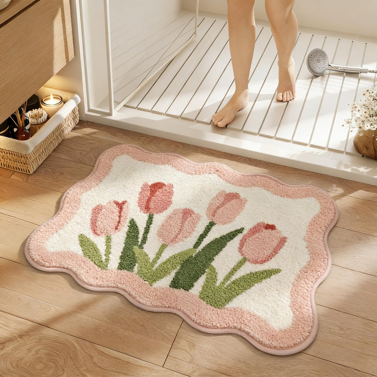Cloud-Shaped Lily Bath Mat, Soft Non-Slip Fluffy Fresh Flowers Bathroom Rug, Ultra Absorbent Microfiber Shaggy Door Mat, Machine Washable Bath Rug Carpet for Bathtub Bedroom 20x31 Inch (White)