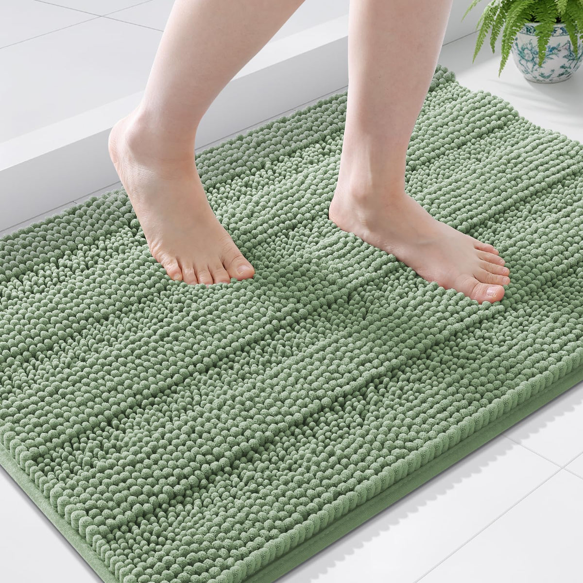 Grandaily Chenille Striped Bathroom Rugs 36x24, Extra Thick and Absorbent Bath Mats, Non-Slip Soft Plush Shaggy Shower Carpet, Machine Wash Dry, Bath Rug for Bathroom, (Large, Light Grey)