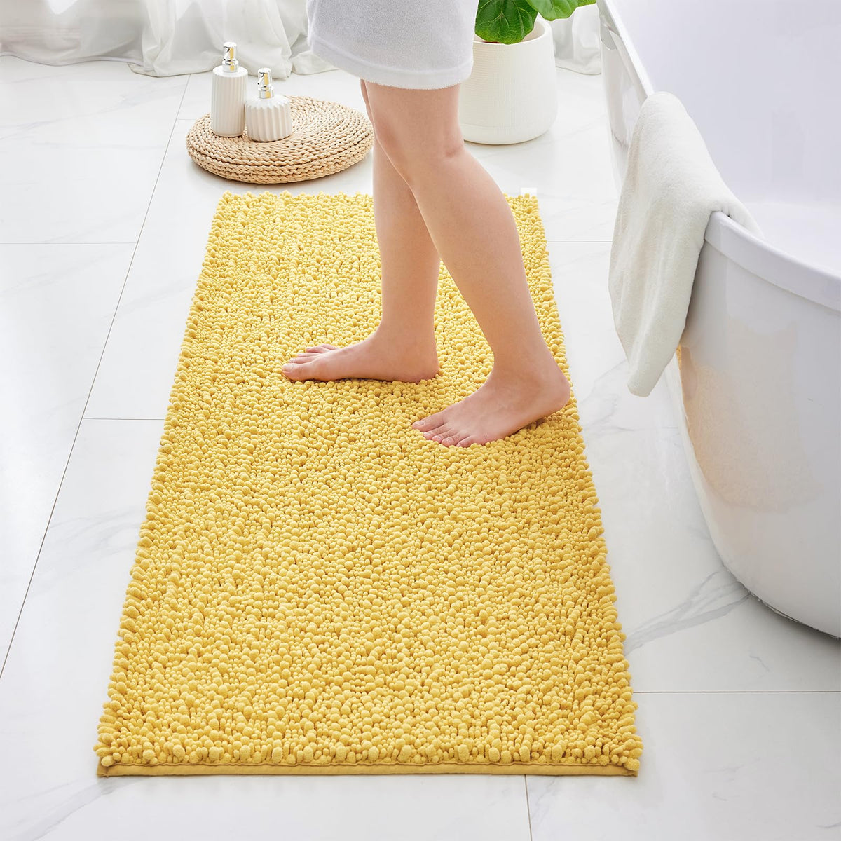 ILANGO Bathroom Rugs Light Grey 44x24, Soft Absorbent Chenille Bath Rugs