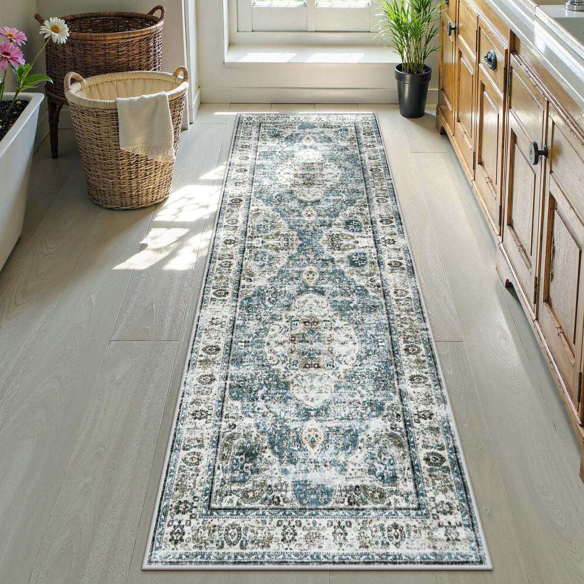 Uphome Boho Small Bath Mat, Distressed Farmhouse Light Khaki Bath Rugs, Comfy Velvet Bathroom Rugs Non Slip Washable, Vintage Oriental Toilet Rug for Sink Shower Vanity, 18x26 inch