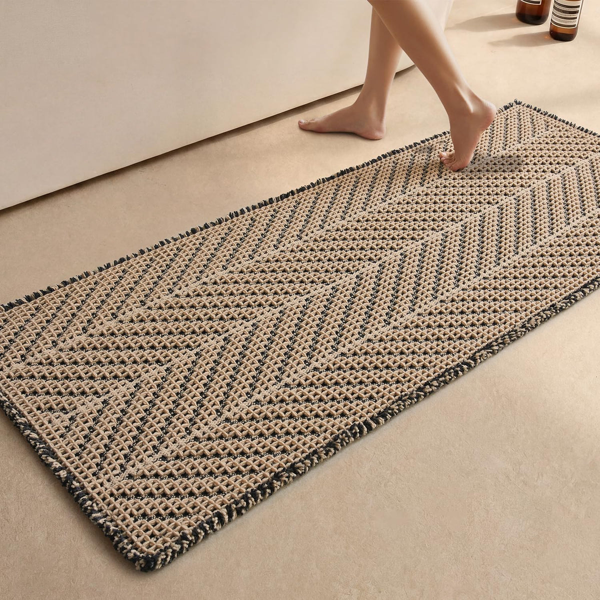 Sunfly Boho Bathroom Rug, Herringbone Waffle Bath Mat Non-Slip Washable Super Absorbent Quick Dry, Farmhouse Bath Mat for Bathroom Floor Decor 20"*30" Khaki