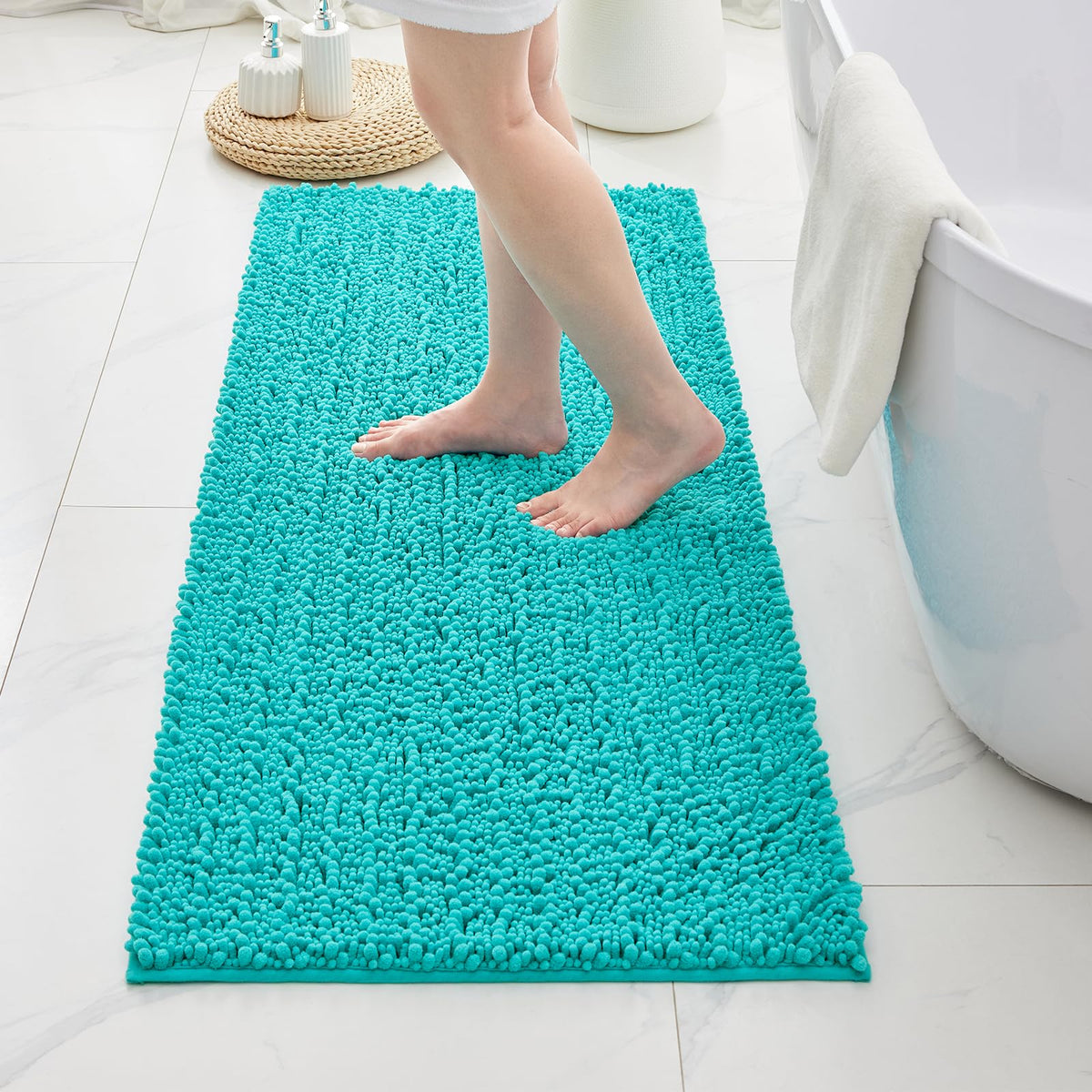ILANGO Bathroom Rugs Light Grey 44x24, Soft Absorbent Chenille Bath Rugs