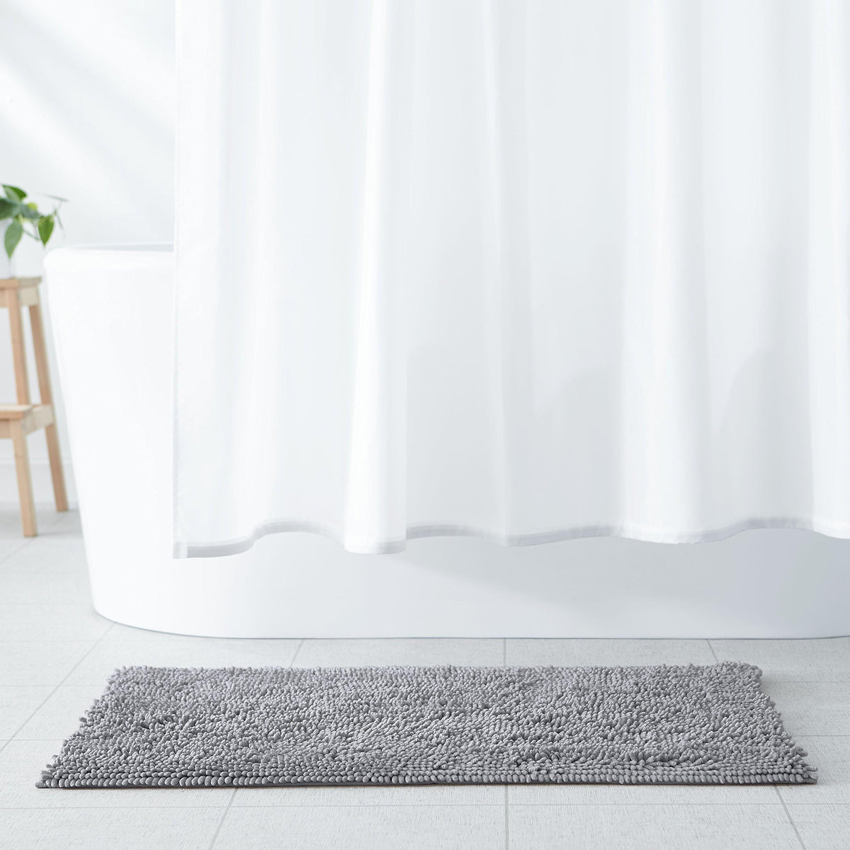 Amazon Basics Bathroom Rugs, Extra Soft Absorbent Shag Bath Rugs, Non-Slip Backing, Quick Drying, Machine Washable, Plush Comfort for Bathroom Floor, Tub and Shower, 21" x 34", Seafoam Green