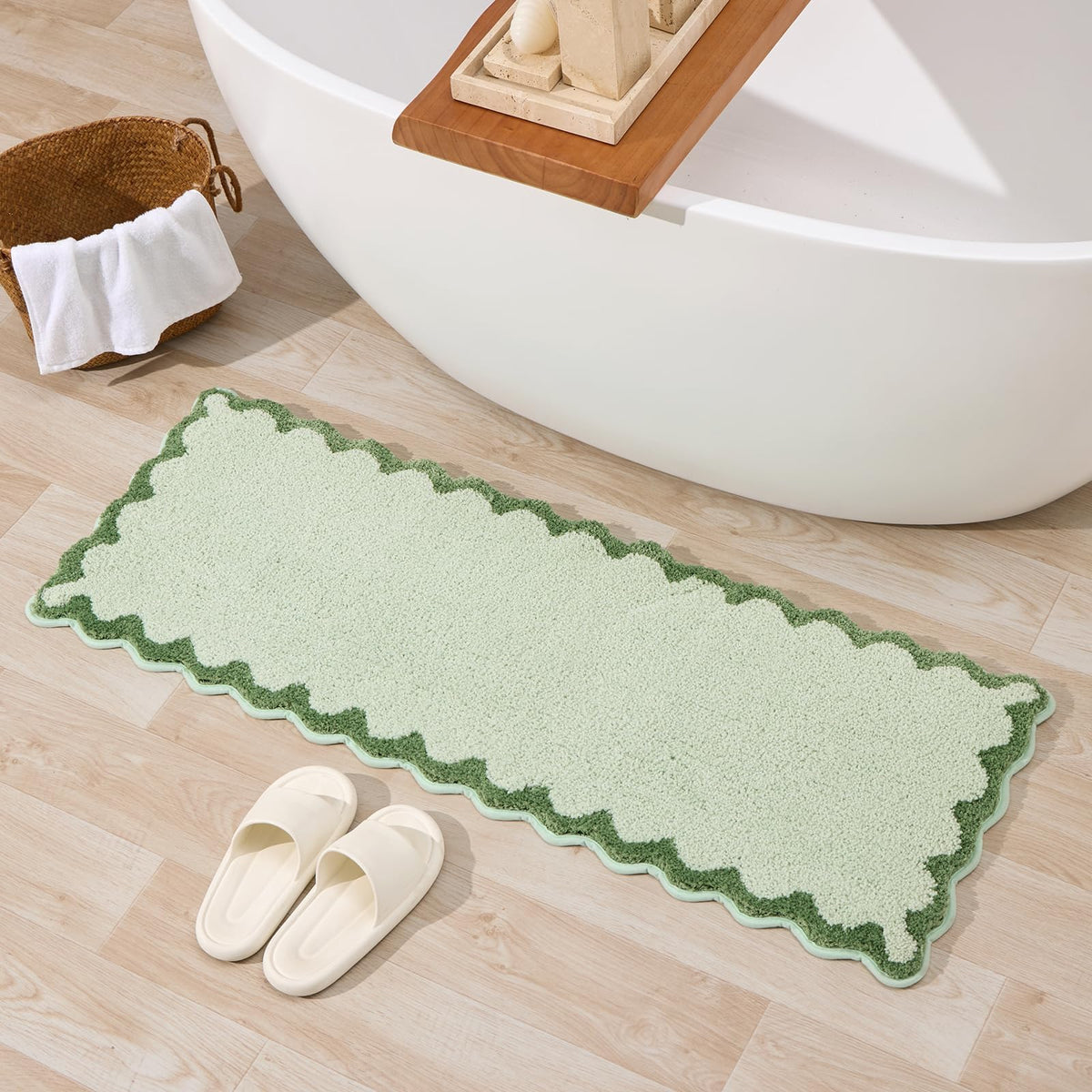 ORTIGIA Cute Green Scalloped Bath Mat, Fun Plush Microfiber Scallop Bathroom Rugs Non Slip Washable Quick Dry Absorbent, Bathmat Bath Rug Carpet for Shower Stall Vanities Kitchen Floor Entrance, 20x32