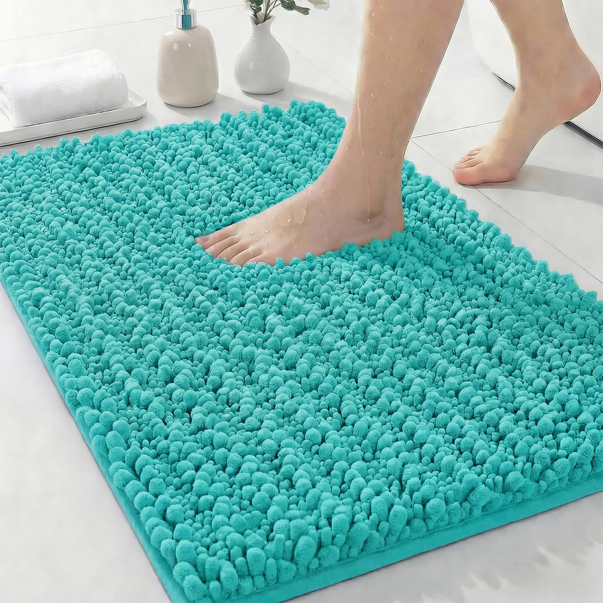 ILANGO Bathroom Rugs Light Grey 44x24, Soft Absorbent Chenille Bath Rugs
