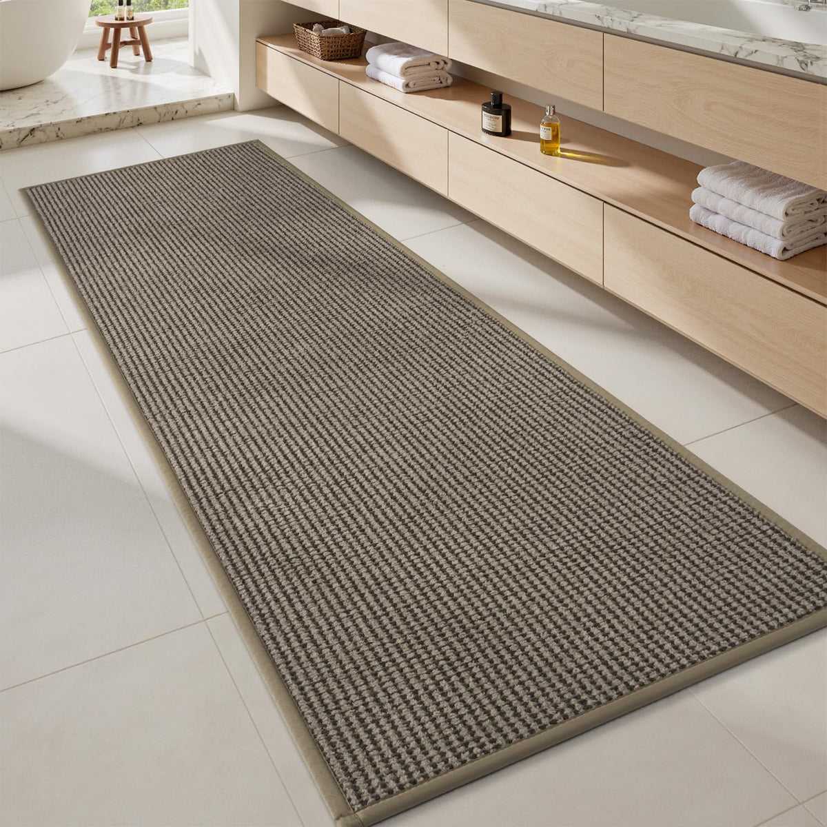 MontVoo Bath Mat,Chenille Absorbent Bathroom Mat Quick Dry Rubber Backed Bathroom Rugs Non Slip Washable Bath Mats,Ultra Thin Bathroom Rugs Fit Under Door,17"x24",White