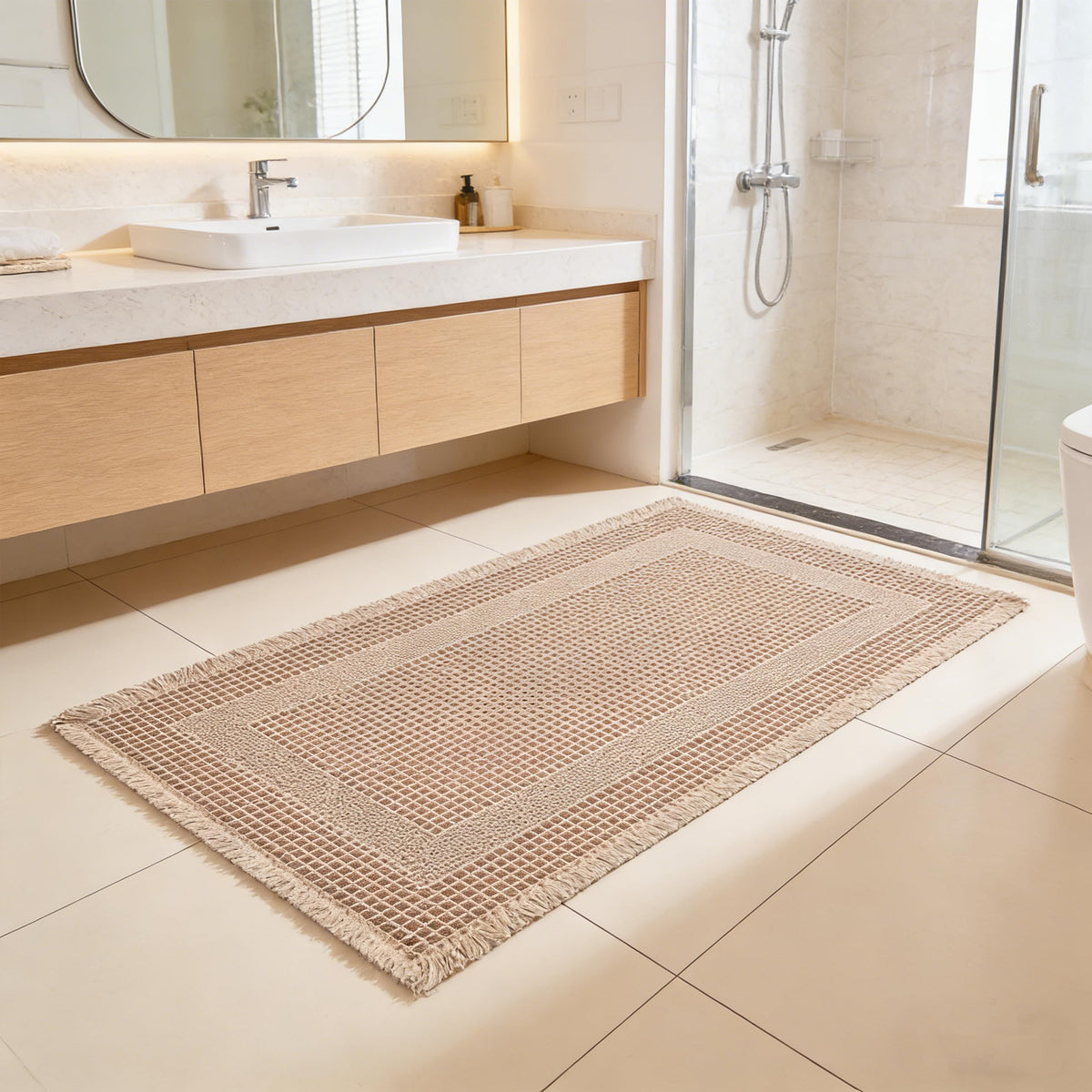 Waffle Bath Mat Non Slip, Boho Bathroom Rug, White/Taupe, 16"x24"