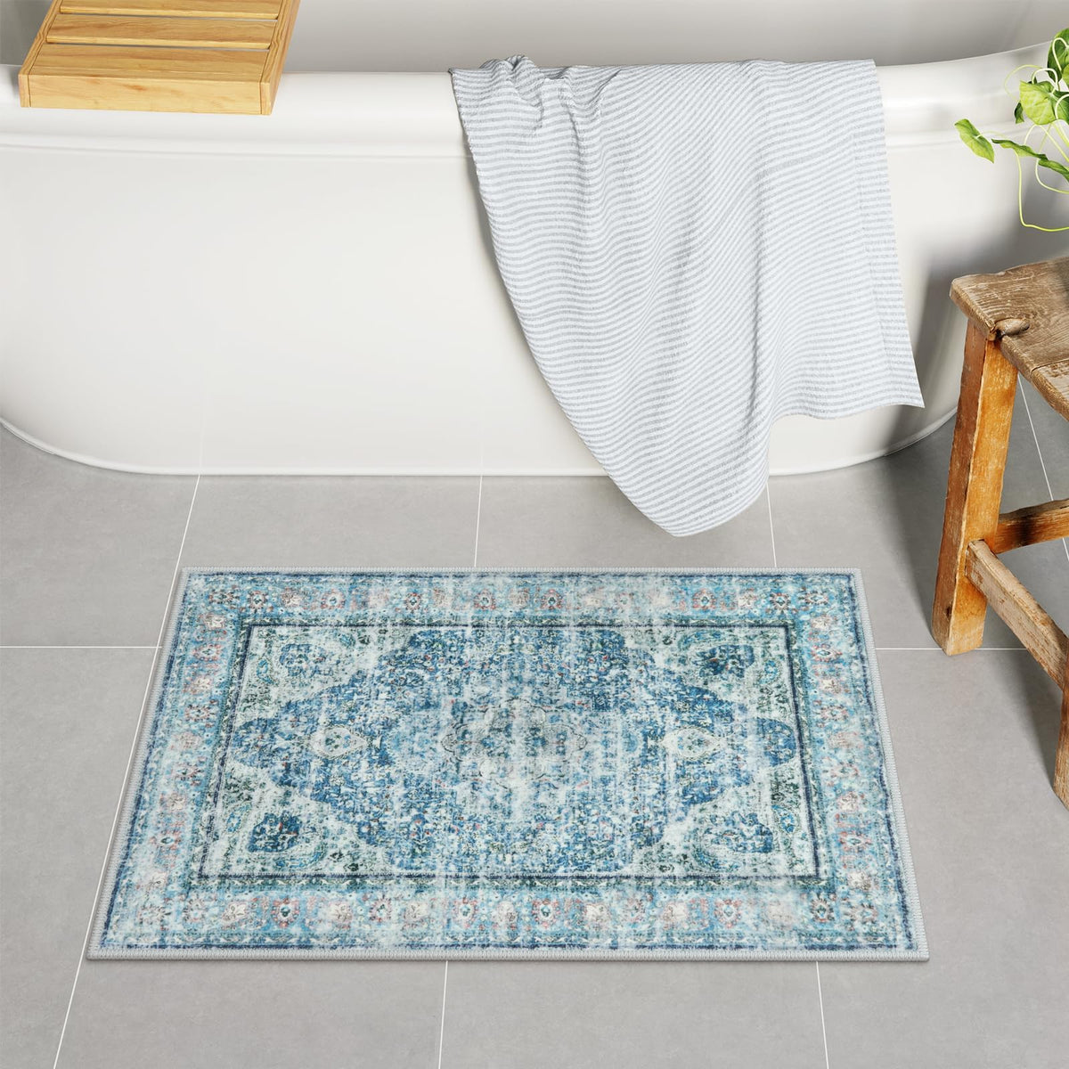 Uphome Boho Small Bath Mat, Distressed Farmhouse Light Khaki Bath Rugs, Comfy Velvet Bathroom Rugs Non Slip Washable, Vintage Oriental Toilet Rug for Sink Shower Vanity, 18x26 inch