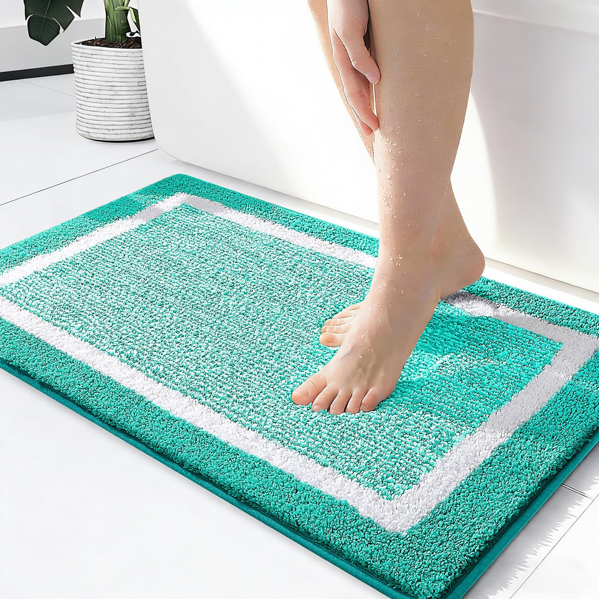 OLANLY Small Bathroom Rugs 24x16, Soft Absorbent Microfiber Bath Rugs, Grey