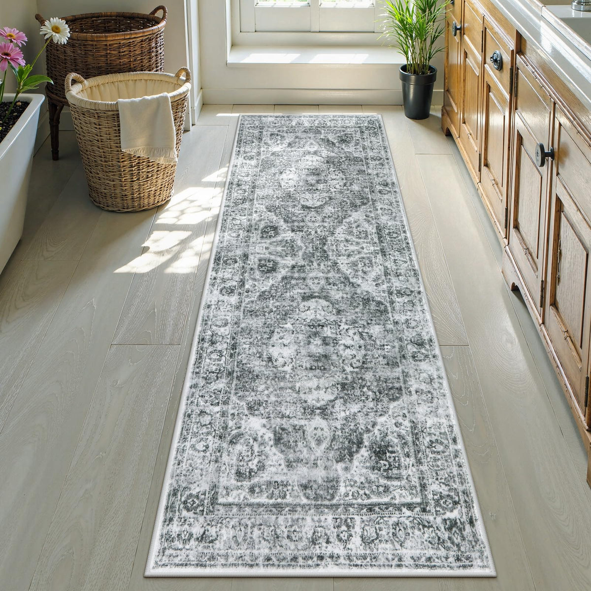 Uphome Boho Small Bath Mat, Distressed Farmhouse Light Khaki Bath Rugs, Comfy Velvet Bathroom Rugs Non Slip Washable, Vintage Oriental Toilet Rug for Sink Shower Vanity, 18x26 inch