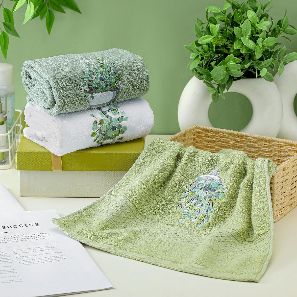 FuWeave 3 Pcs Eucalyptus Leaves Hand Towels for Bathroom Kitchen Decor