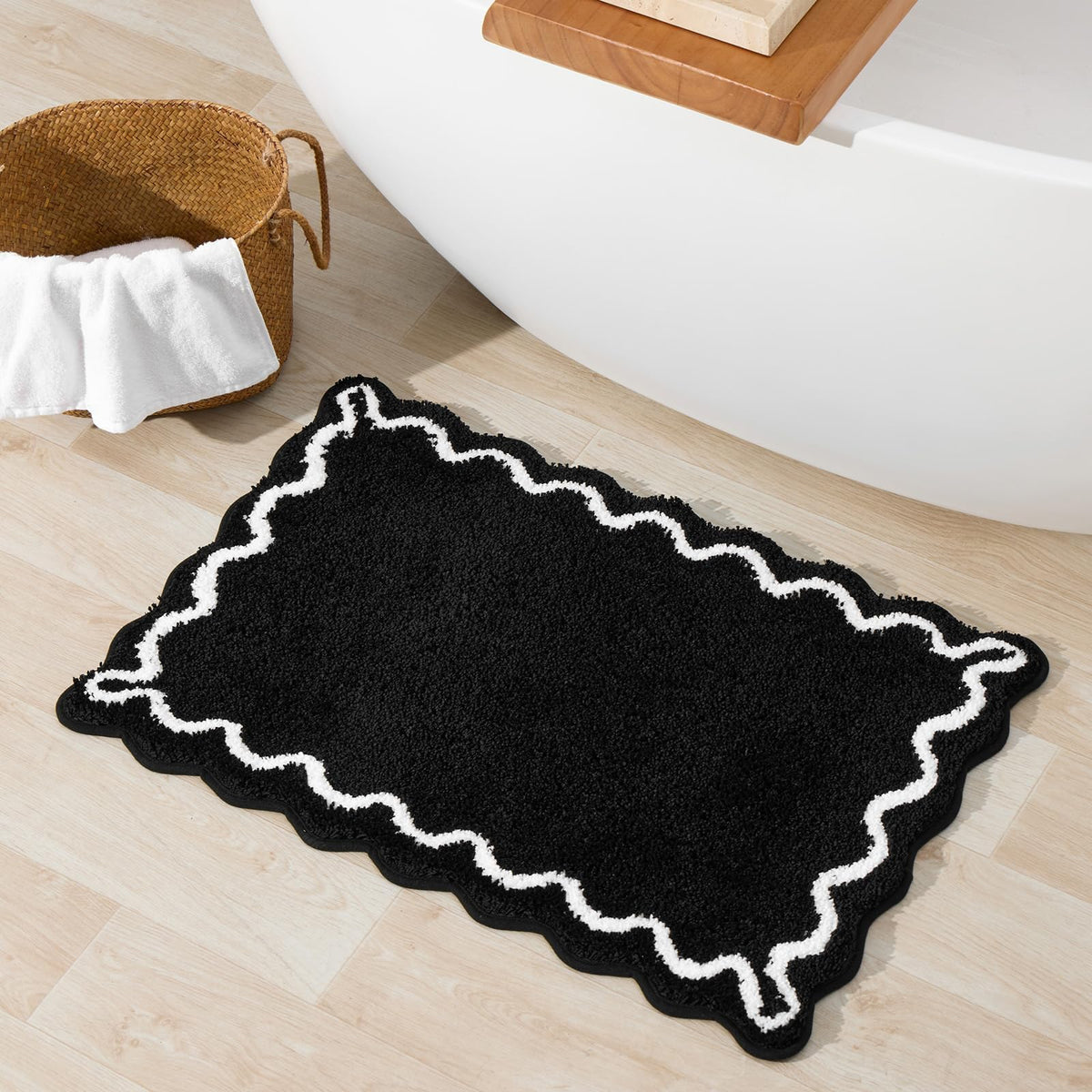 ORTIGIA Cute Green Scalloped Bath Mat, Fun Plush Microfiber Scallop Bathroom Rugs Non Slip Washable Quick Dry Absorbent, Bathmat Bath Rug Carpet for Shower Stall Vanities Kitchen Floor Entrance, 20x32