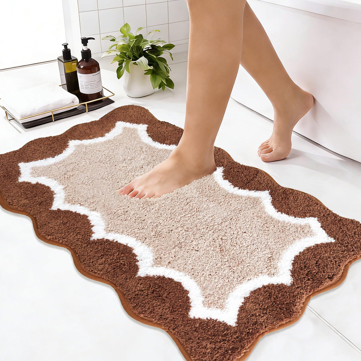 Cute Scalloped Rose Pink Bathroom Rugs Mat,Non Slip Absorbent Quick Dry Bath Mats for Shower Room,Microfiber Bath Mats for Bathroom Floor Washable Carpet for Shower Tub Sink Bedroom,20"x32"