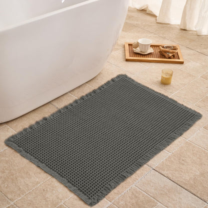 Waffle Bath Mat Non Slip, Boho Bathroom Rug, White/Taupe, 16"x24"