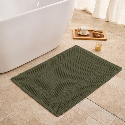 Waffle Bath Mat Non Slip, Boho Bathroom Rug, White/Taupe, 16"x24"