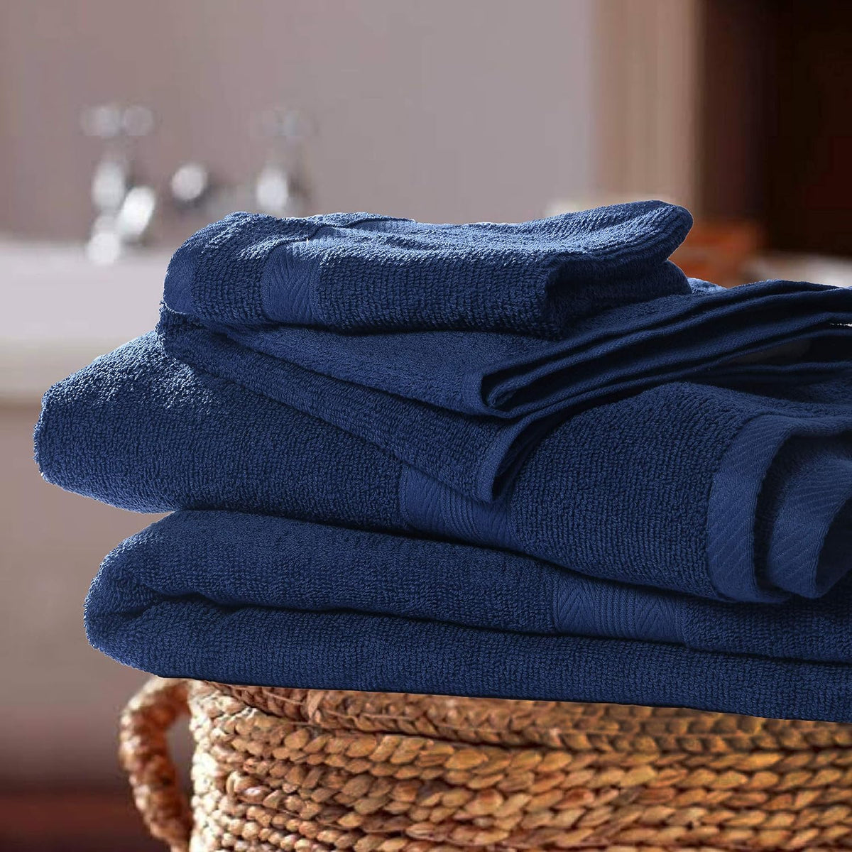 BOUTIQUO Navy Blue Towel Set - 8 Piece Bathroom Towel Set - 100% Ring Spun Cotton, 2 Bath Towel 27x54, 2 Hand Towel 16x28, 4 Washcloth 13x13 - Ultra Soft Highly Absorbent