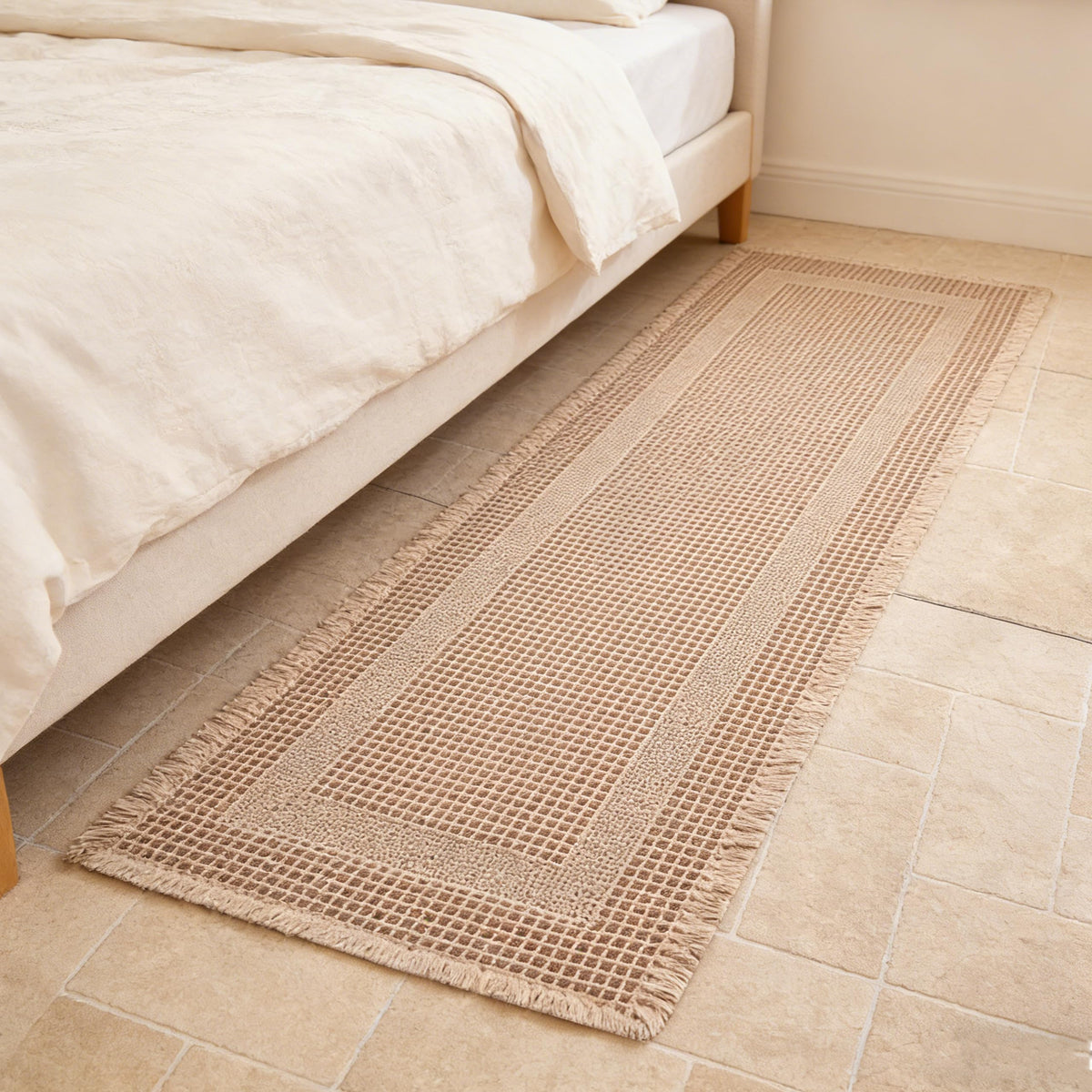 Waffle Bath Mat Non Slip, Boho Bathroom Rug, White/Taupe, 16"x24"
