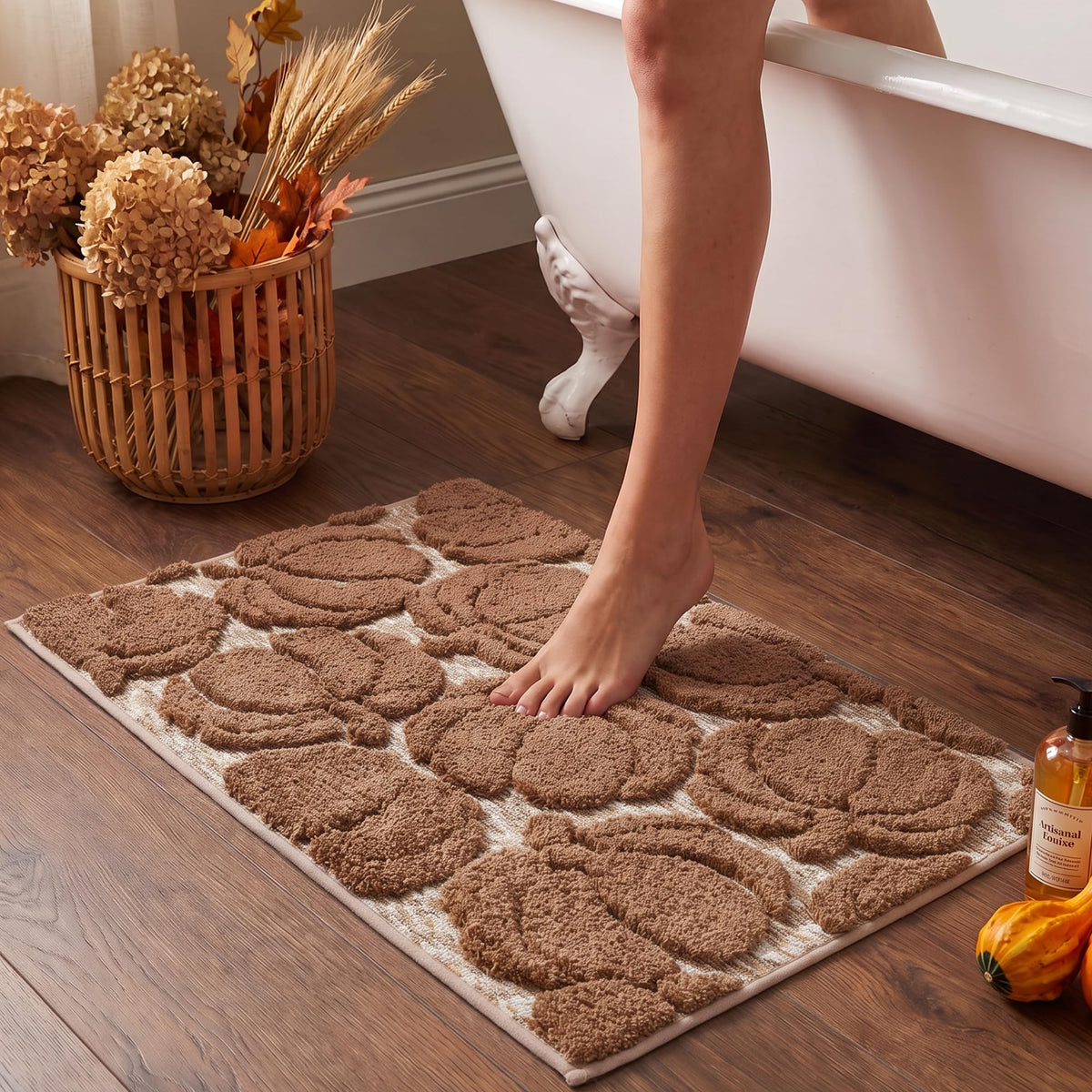 Luxury Fall Autumn Beige Cream Pumpkin Bathroom Mat, 17"x25" Extra Soft and Absorbent Microfiber Bath Rug, Non-Slip TPR Back, Plush Shaggy Bath Carpet for Floor
