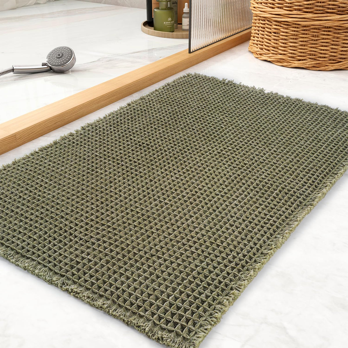 tchdio Waffle Bath Mat-Runner Rug, Super Absorbent Non Slip Bath Mats for Bathroom Machine Washable Long Rugs with Tassels, Bath Rugs for Bathroom Floor Beside Tub, 2' x 6'
