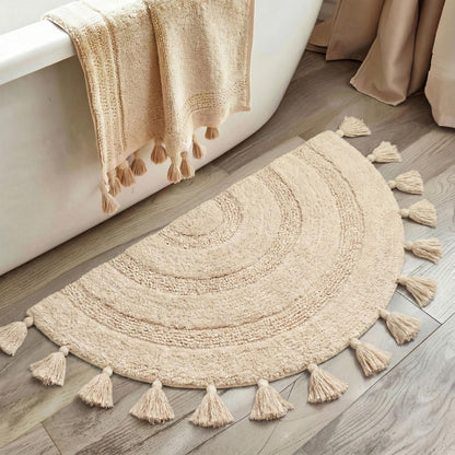 KOEXM Half Circle Boho Bathroom Rugs with Tassels 100% Cotton