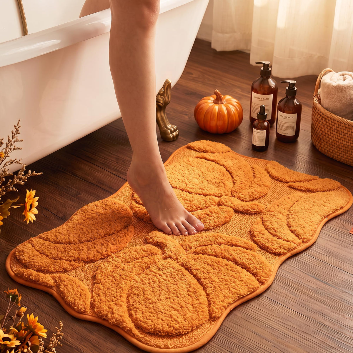Luxury Fall Autumn Beige Cream Pumpkin Bathroom Mat, 17"x25" Extra Soft and Absorbent Microfiber Bath Rug, Non-Slip TPR Back, Plush Shaggy Bath Carpet for Floor