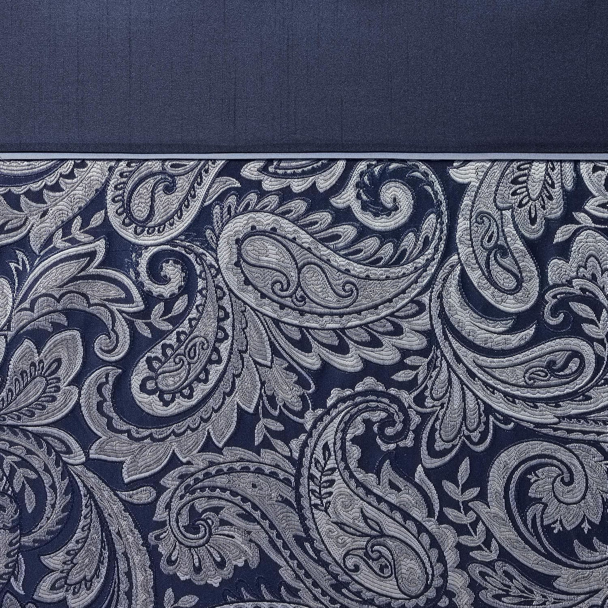 Madison Park Aubrey Shower Curtain for Bathroom, Jacquard, 72 x 72, Navy